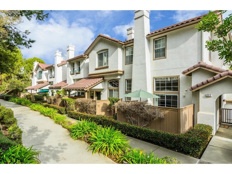 10318 Wateridge 280, San Diego, CA 92121