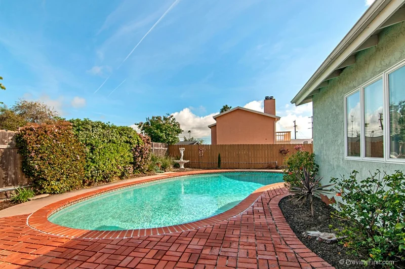 4301 Appleton, San Diego, CA 92117