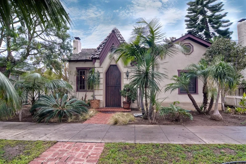 415 Nevada, Oceanside, CA 92054
