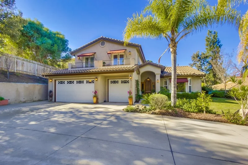 8919 Highfield Ave, La Mesa, CA 91941