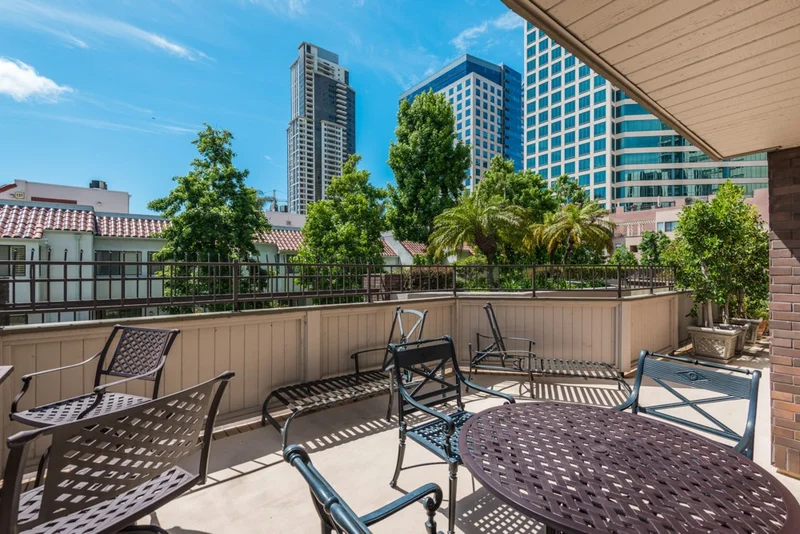 850 State Street #102, San Diego, CA 92101