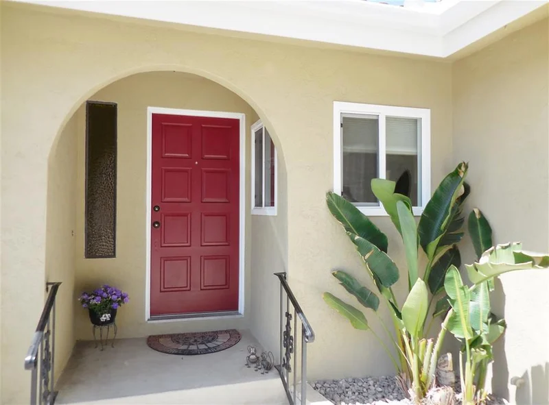 460 Pina Lane, Vista, CA 92083