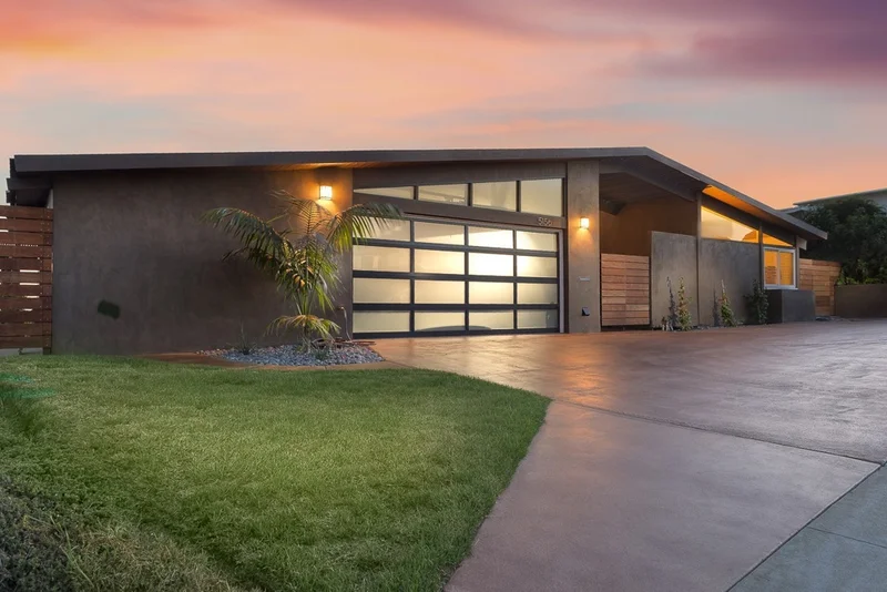 5156 Pacifica Dr., San Diego, CA 92109