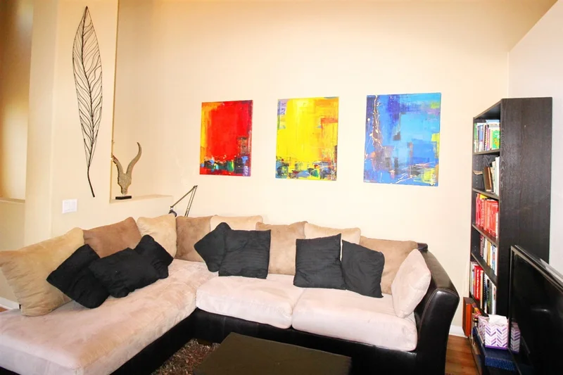 8843 Tribeca Circle, San Diego, CA 92123