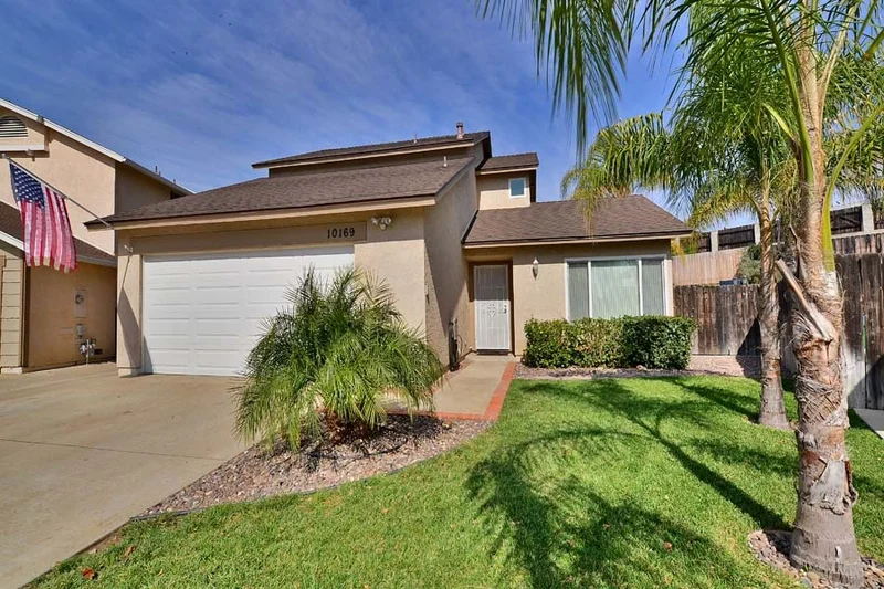 10169 Glendon Circle, Santee, CA 92071