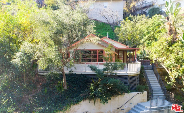 2307 Holly, Los Angeles, CA 90068