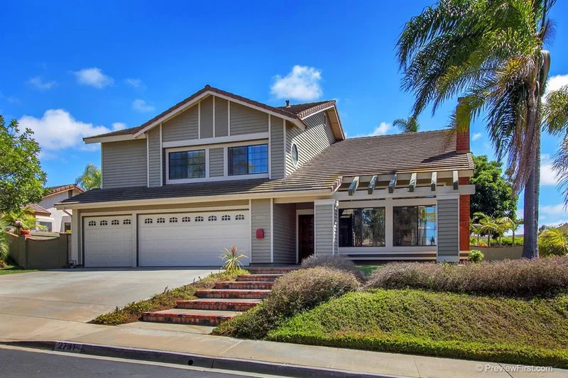 2731 Olympia Dr, Carlsbad, CA 92010