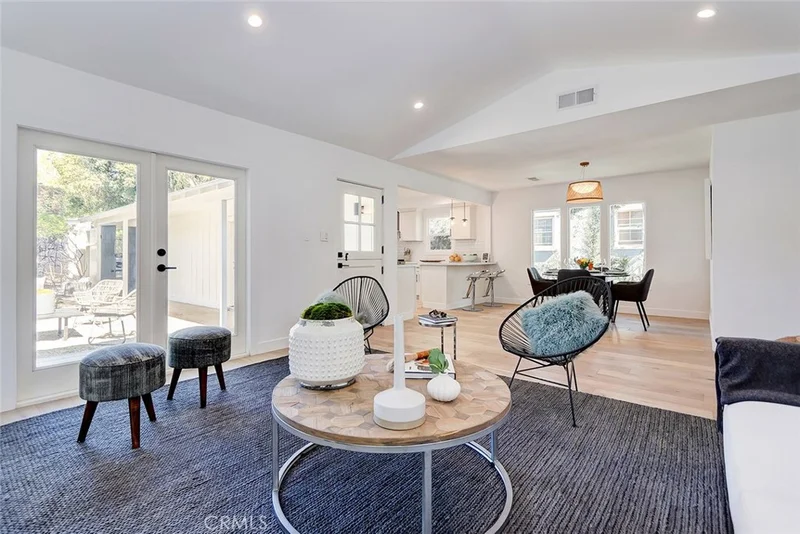 432 Manitoba, Playa Del Rey, CA 90293
