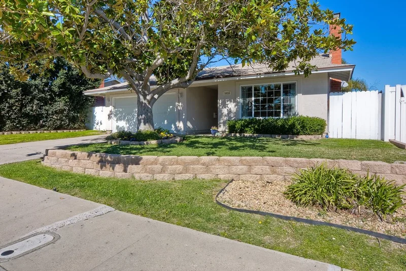 10034 Woodglen Vista Drive, Santee, CA 92071