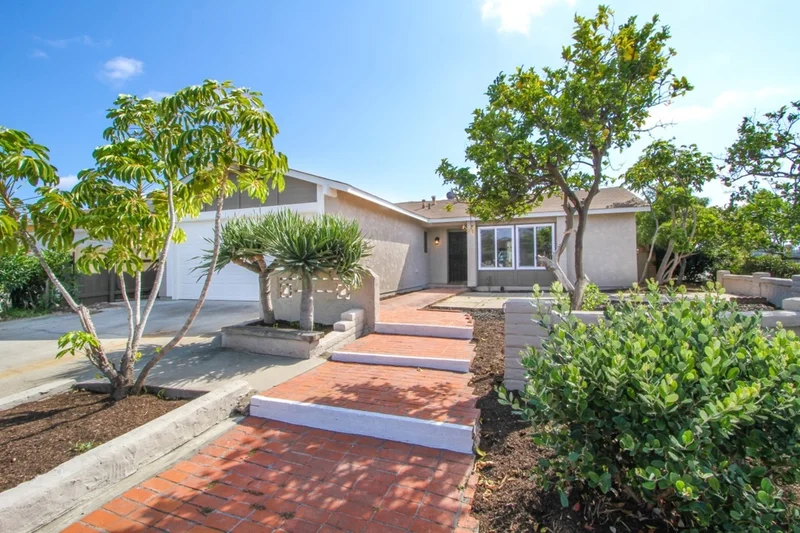 10494 San Ramon, San Diego, CA 92126