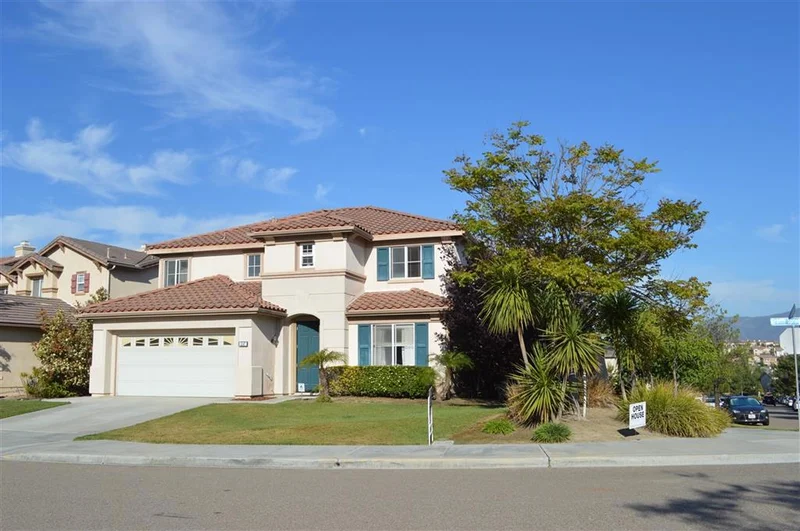 1247 Granite Springs Dr, Chula Vista, CA 91915