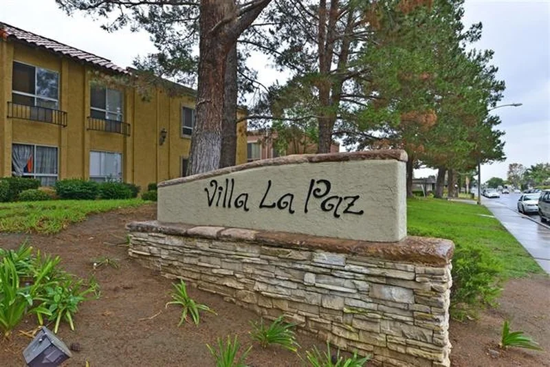 1240 Broadway #22, Escondido, CA 92026