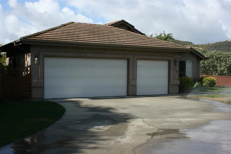11808 Gay Rio Ln., Lakeside, CA 92040