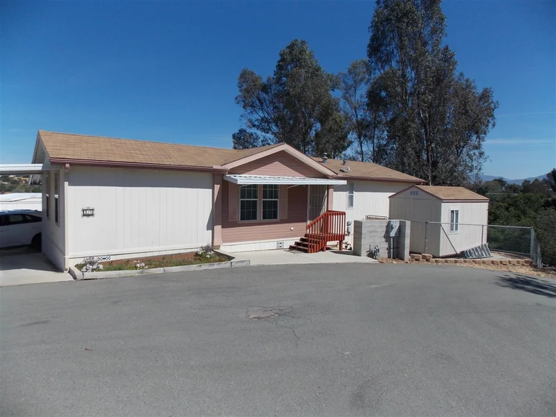 300 Thornton Dr #19, El Cajon, CA 92021
