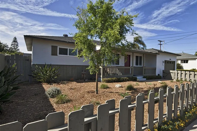1004 California Street, Oceanside, CA 92054