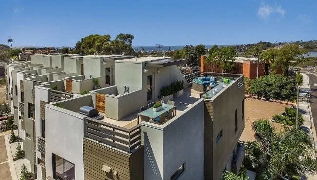 2541 State St., Carlsbad, CA 92008