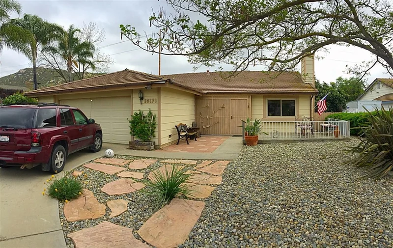 10171 Ranchitos Place, Lakeside, CA 92040