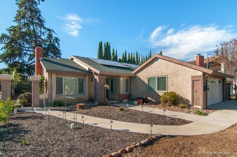 10397 El Honcho Place, San Diego, CA 92124