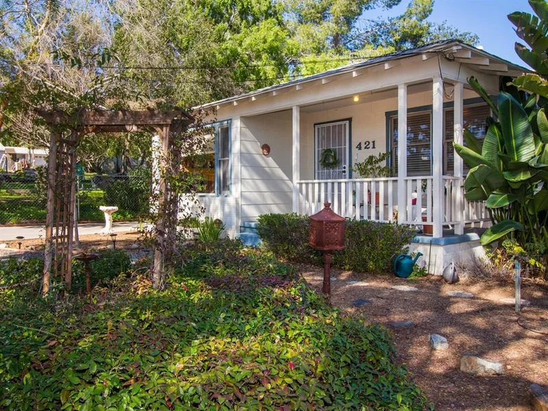 421 Elder St, Fallbrook, CA 92028