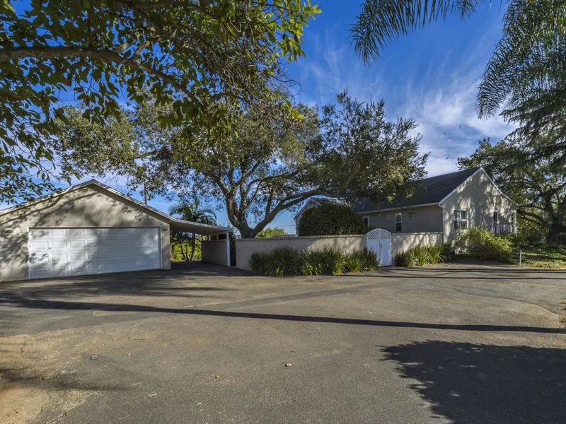 2270 Alvarado Street, Fallbrook, CA 92028