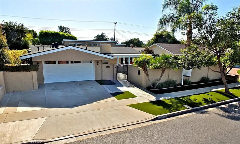 11412 Martha Ann, Rossmoor, CA 90720