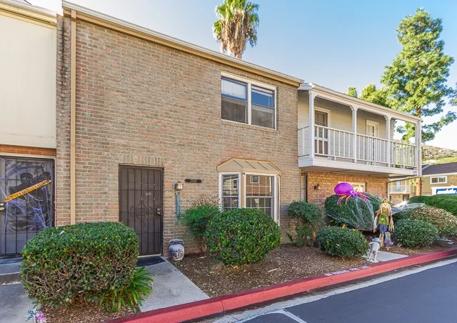 7895 Rancho Fanita Dr #F, Santee, CA 92071