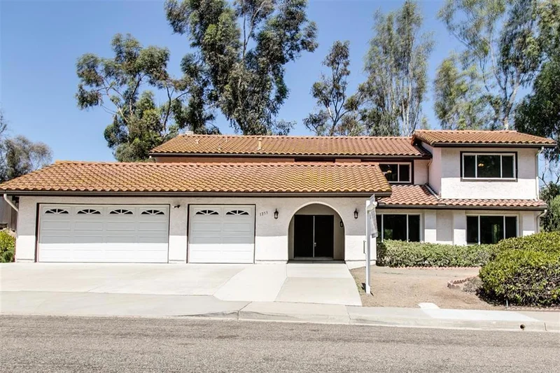 1253 Fallbrook Ct., Bonita, CA 91902