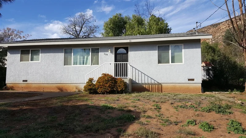 119 Noakes, El Cajon, CA 92019