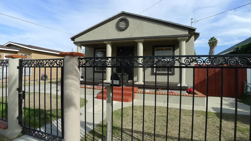 1237 37th, San Diego, CA 92113
