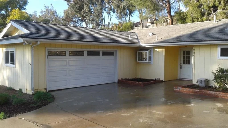 1904 Vermel Av., Escondido, CA 92029