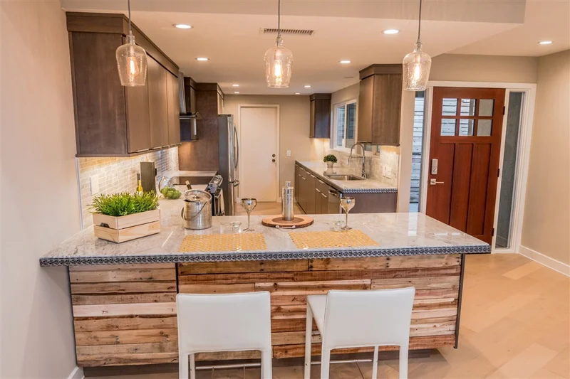 5495 Caminito Herminia, La Jolla, CA 92037