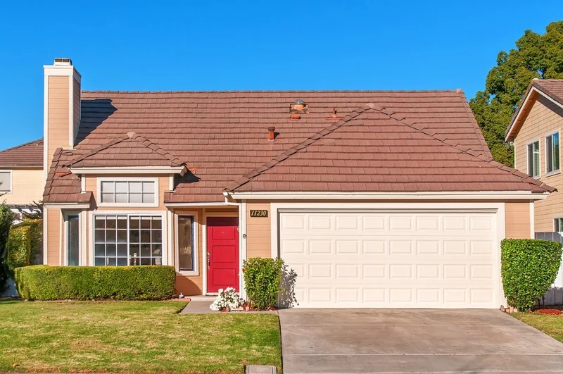 11230 Timbergate Circle, San Diego, CA 92128