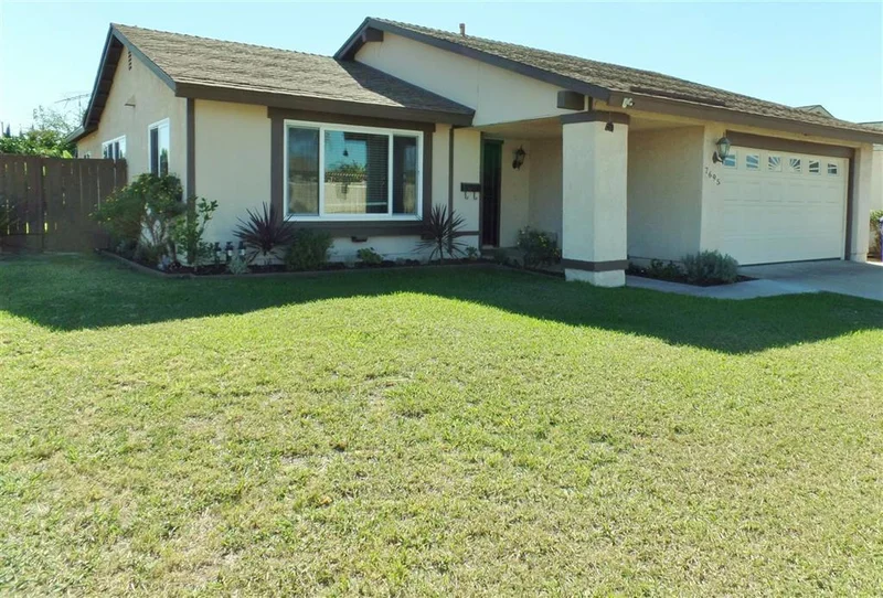 7695 Windsong, San Diego, CA 92126