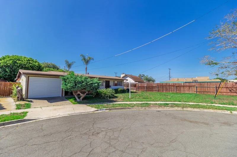 5151 Appleton St, San Diego, CA 92117