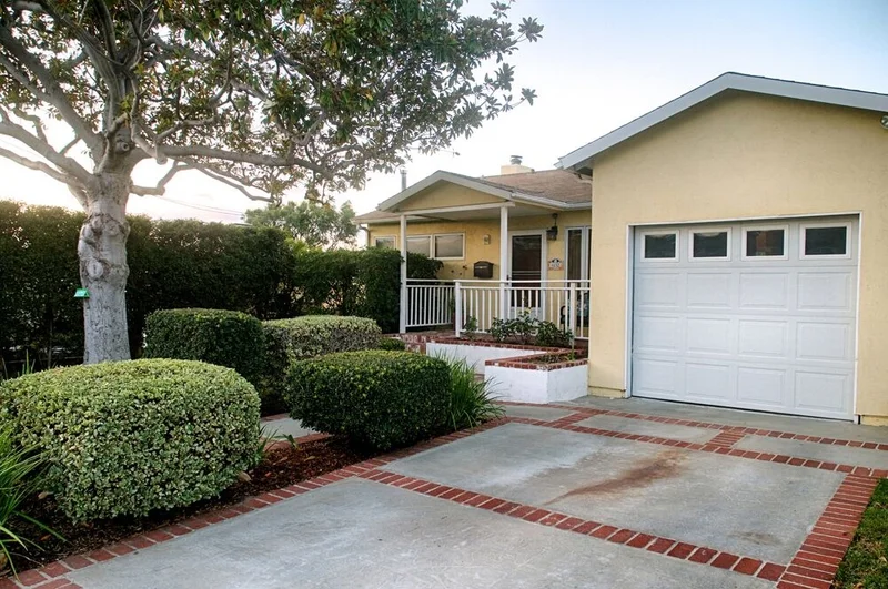 5132 Plainview Rd, San Diego, CA 92110