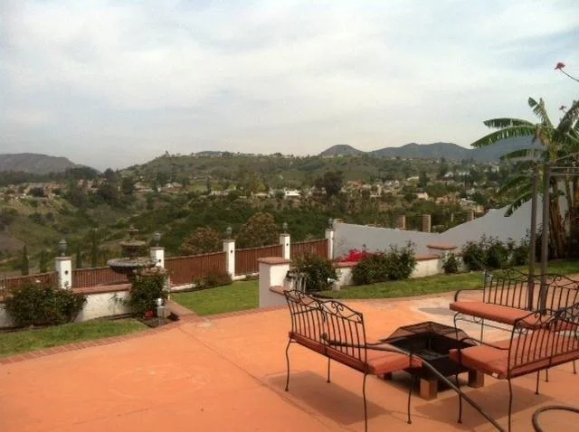 5526 Ave, San Diego, CA 92120