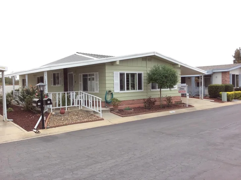 2250 Broadway #12, Escondido, CA 92026