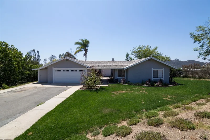 550 Calle De Cristo, San Marcos, CA 92069