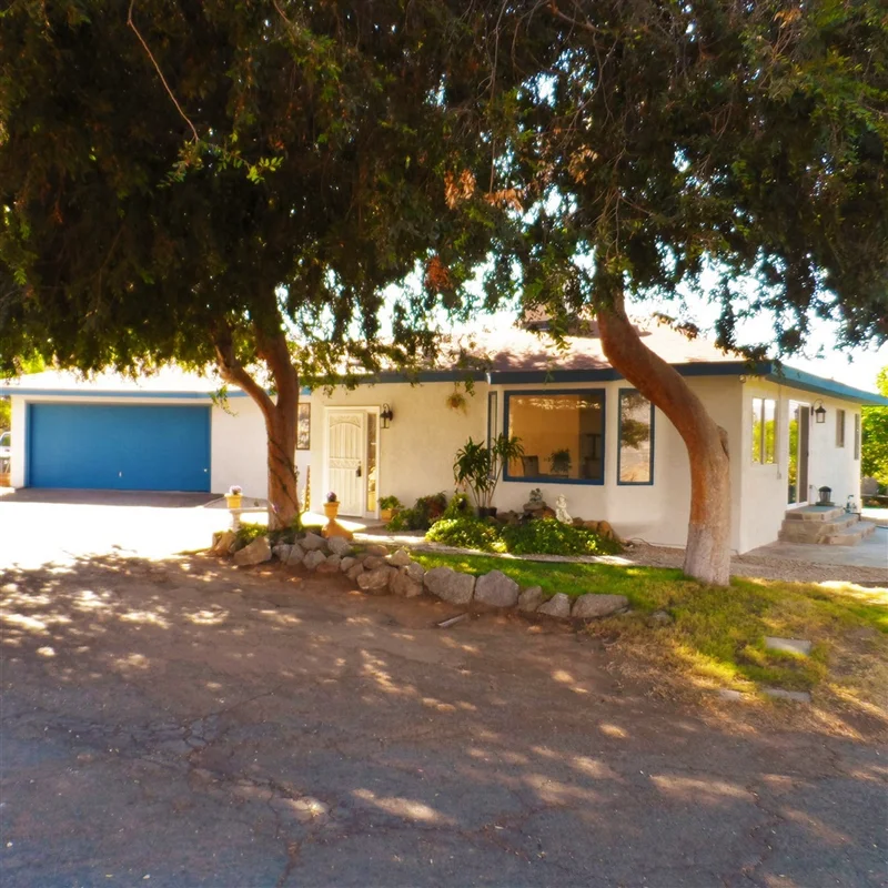 2692 Canyon Crest Dr, Escondido, CA 92027