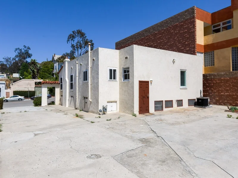2544 State St., San Diego, CA 92101