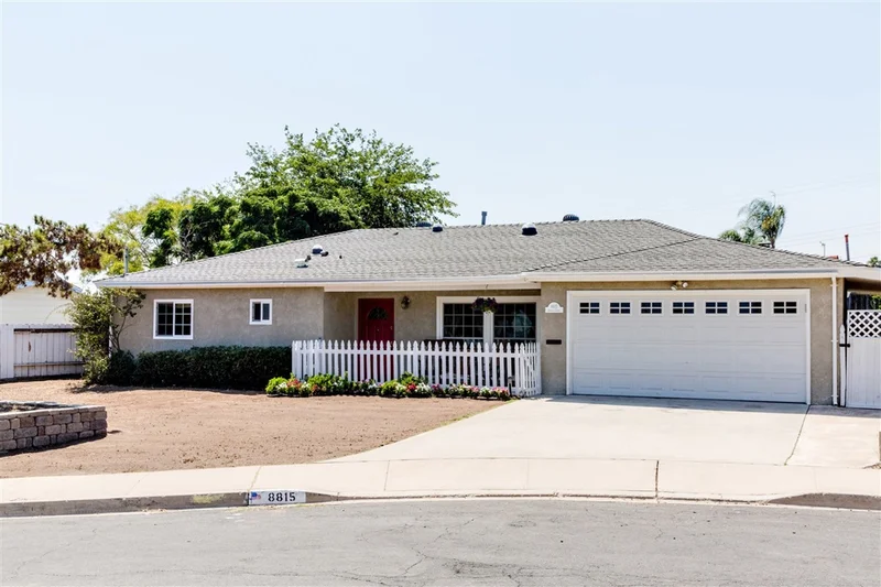 8815 Siwanoy Court, Santee, CA 92071