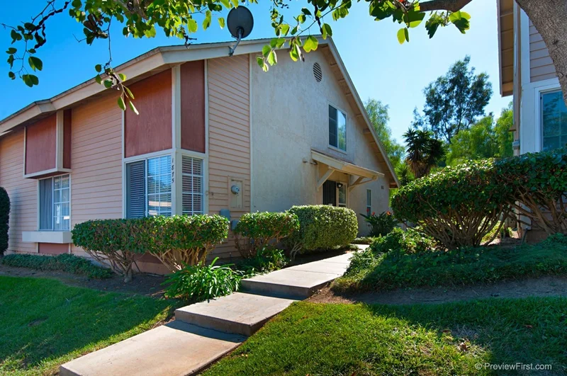 1875 Manzana, San Diego, CA 92139