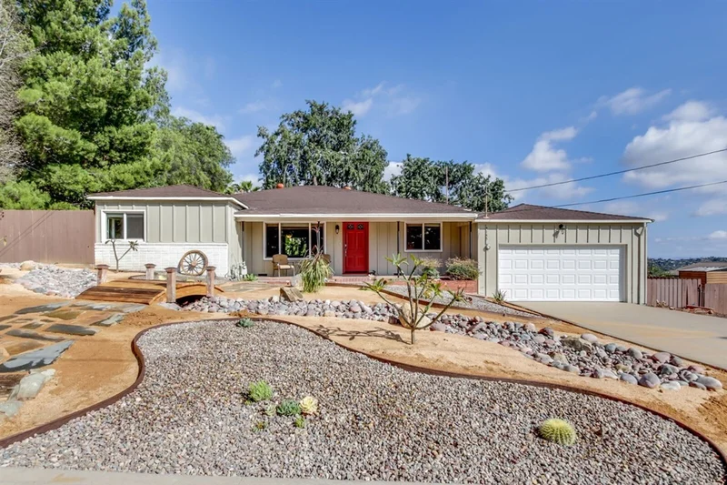 4145 Merritt Blvd., La Mesa, CA 91941