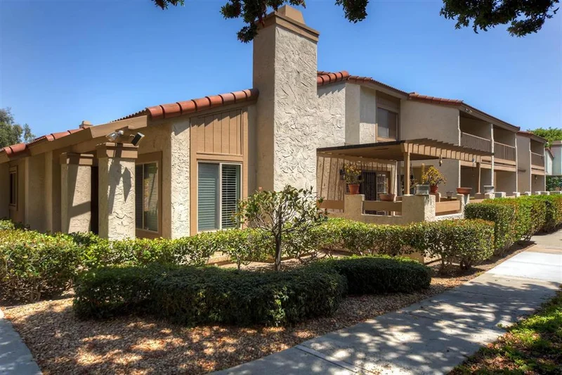 11856 Bernardo Ter #E, San Diego, CA 92128