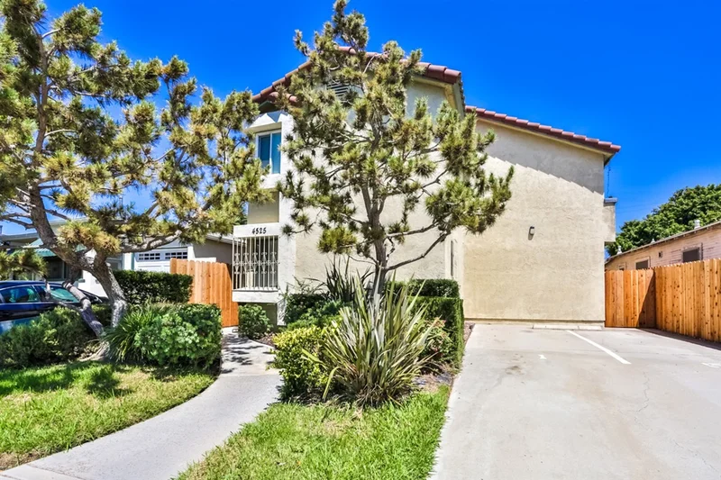 4525 Mississippi Street #8, San Diego, CA 92116