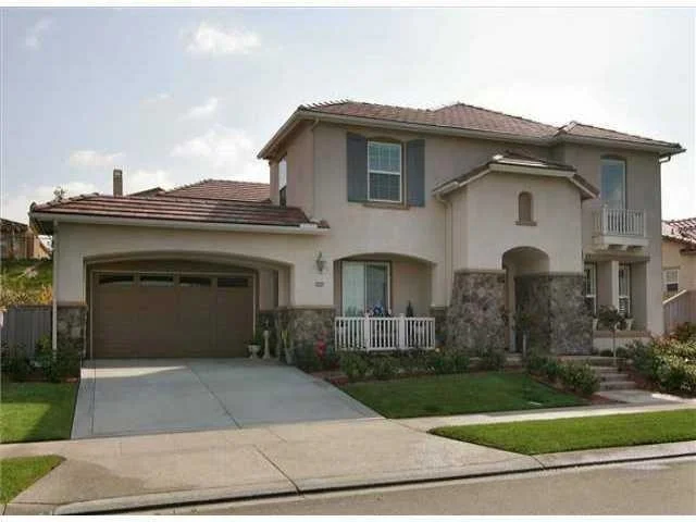 1025 Hawthorne Creek Dr, Chula Vista, CA 91914