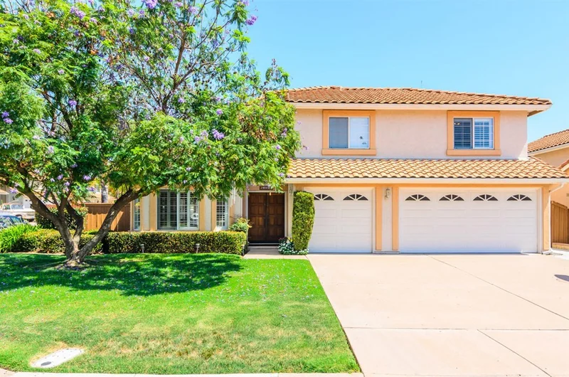 10102 Bilteer Ct., Santee, CA 92071