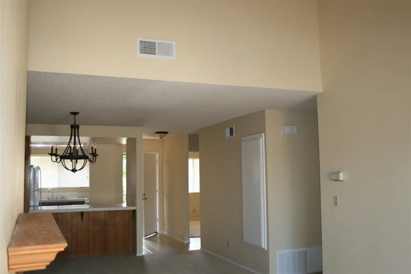 7755 Saranac #48, La Mesa, CA 91942