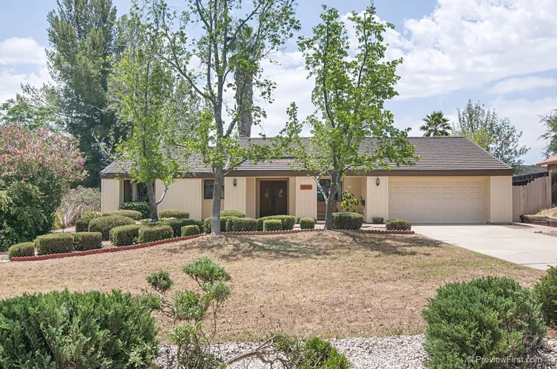 25701 Bellemore Drive, Ramona, CA 92065