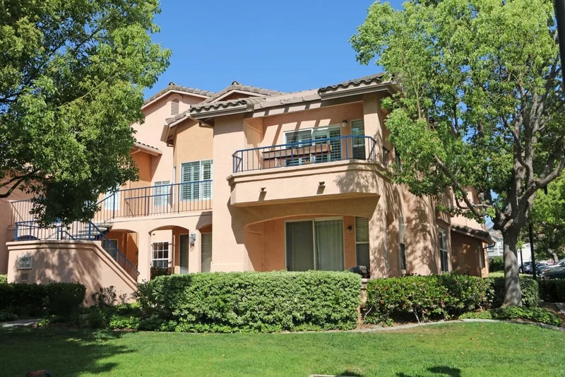 18698 Caminito Cantilena #206, San Diego, CA 92128